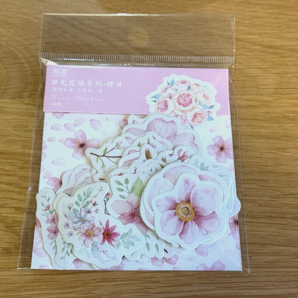 MO-CARD Deco Stickers: 45-Piece Floral Stickers, Light Pink Varietals